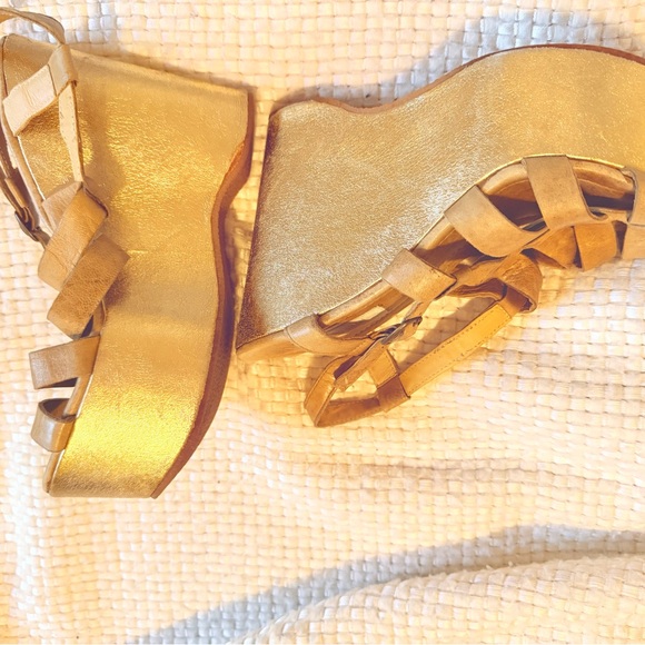 Lanvin Shoes - Vintage Lanvin Gold Wedge Sandals 2004 - AMAZING 🔥
